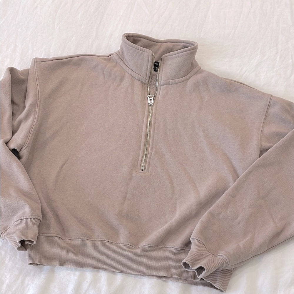 Dynamite taupey-pink cropped half-zip Pullover